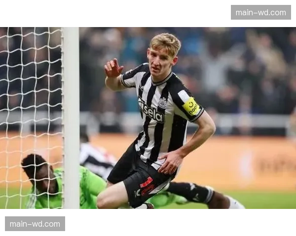 纽卡斯尔欧冠惨败暴露防线脆弱 诺坎普0-7崩盘反映心理素质问题